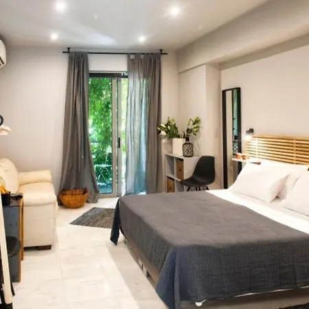 Bright Eco Studios Athens Room photo