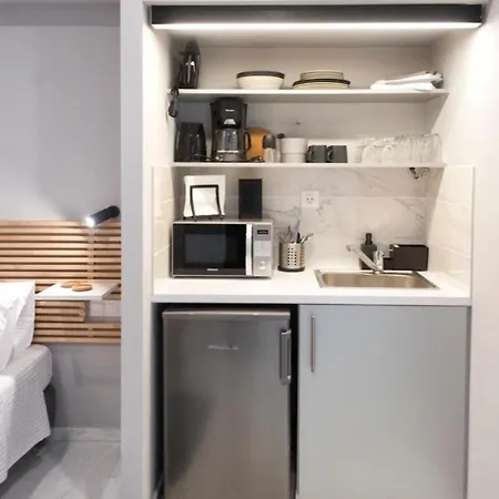 Bright Eco Studios Athens Room photo